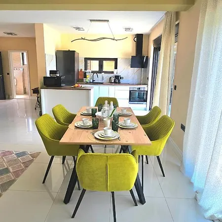 Modern Kristina With Swimming Pool